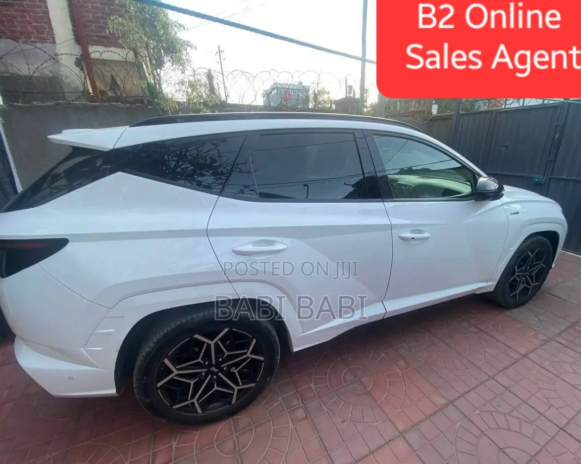 Hyundai Tucson 2023 White