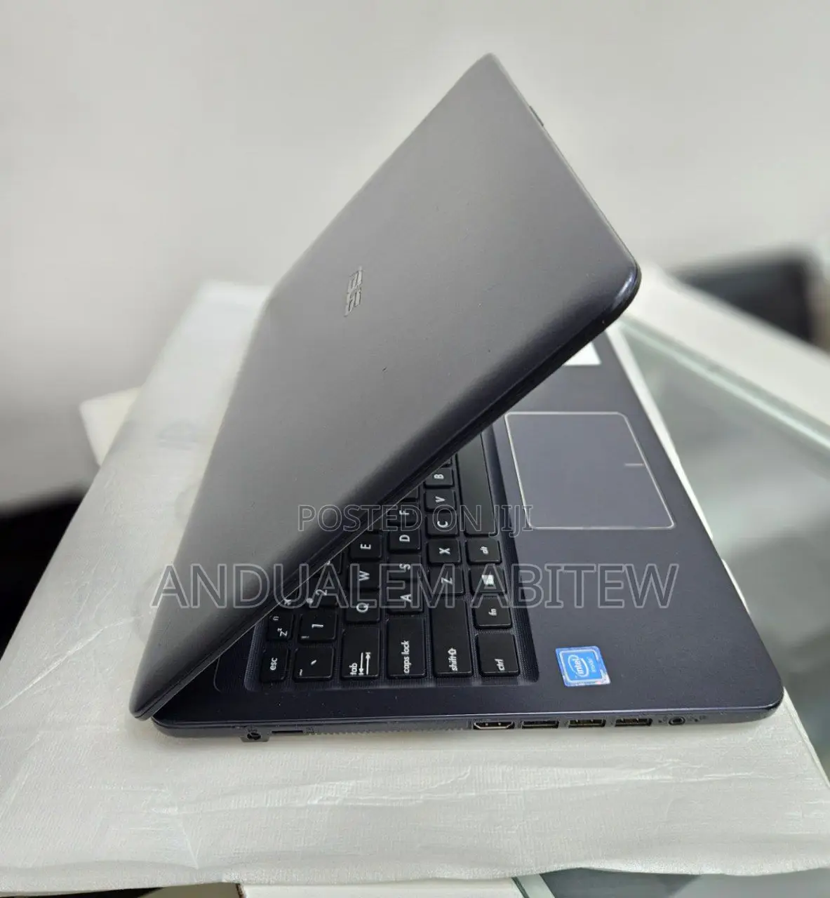 New Laptop Asus VivoBook 15 X505BA 4GB Intel Pentium HDD 500GB