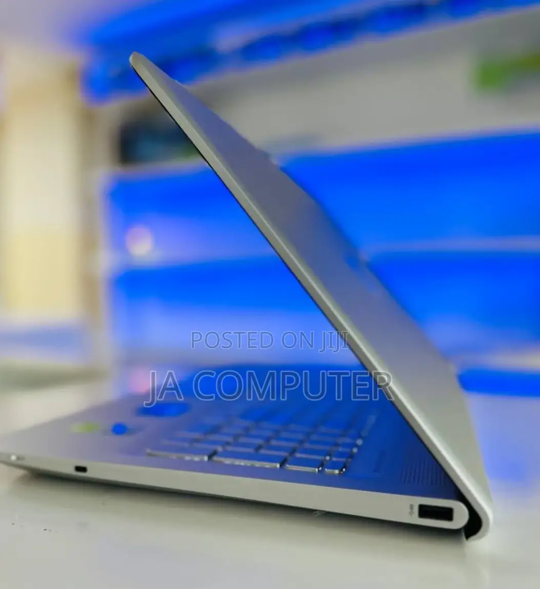 New Laptop HP Envy 6 8GB Intel Core I5 HDD+SSD 700GB