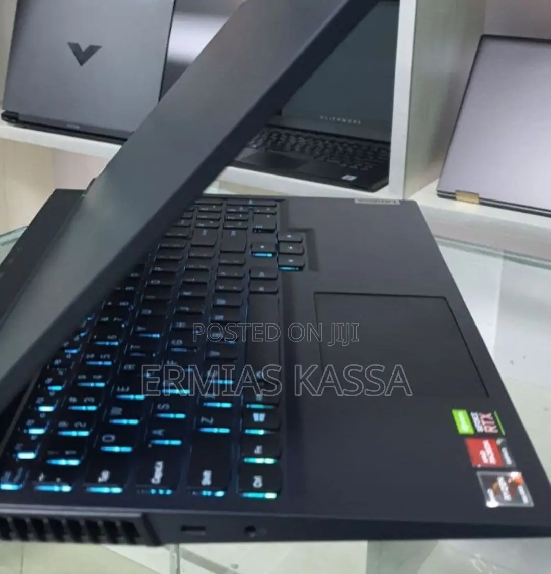 New Laptop Lenovo Legion 5 16GB AMD Ryzen 7 SSD 1T