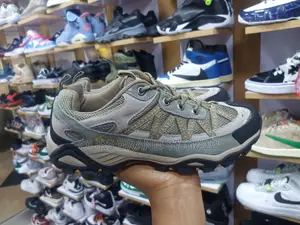 Photo - Colombia High Master Quality Luxurious Sneakers Shoes for U