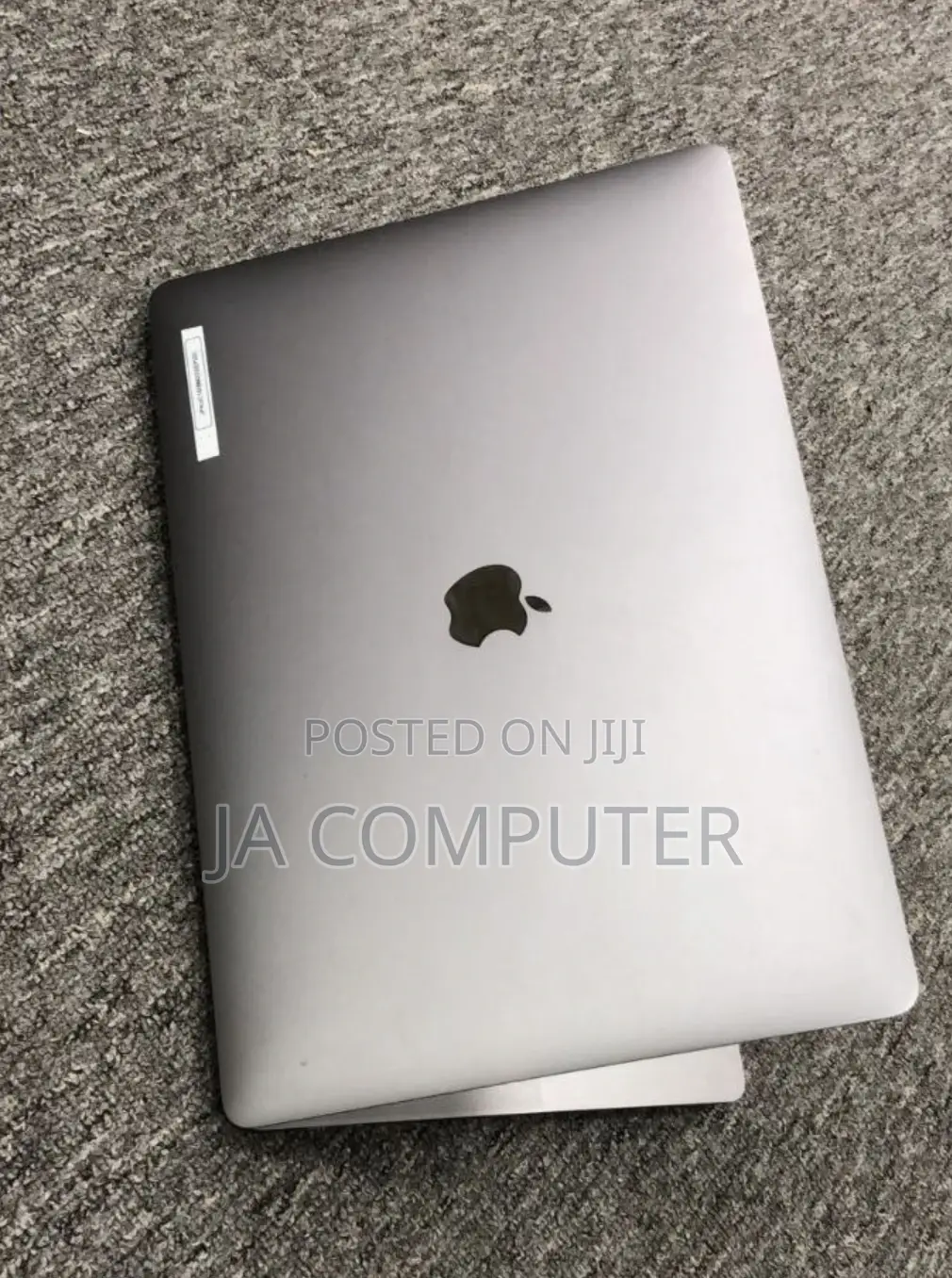 New Laptop Apple MacBook Pro 2019 16GB Intel Core I9 SSD 512GB