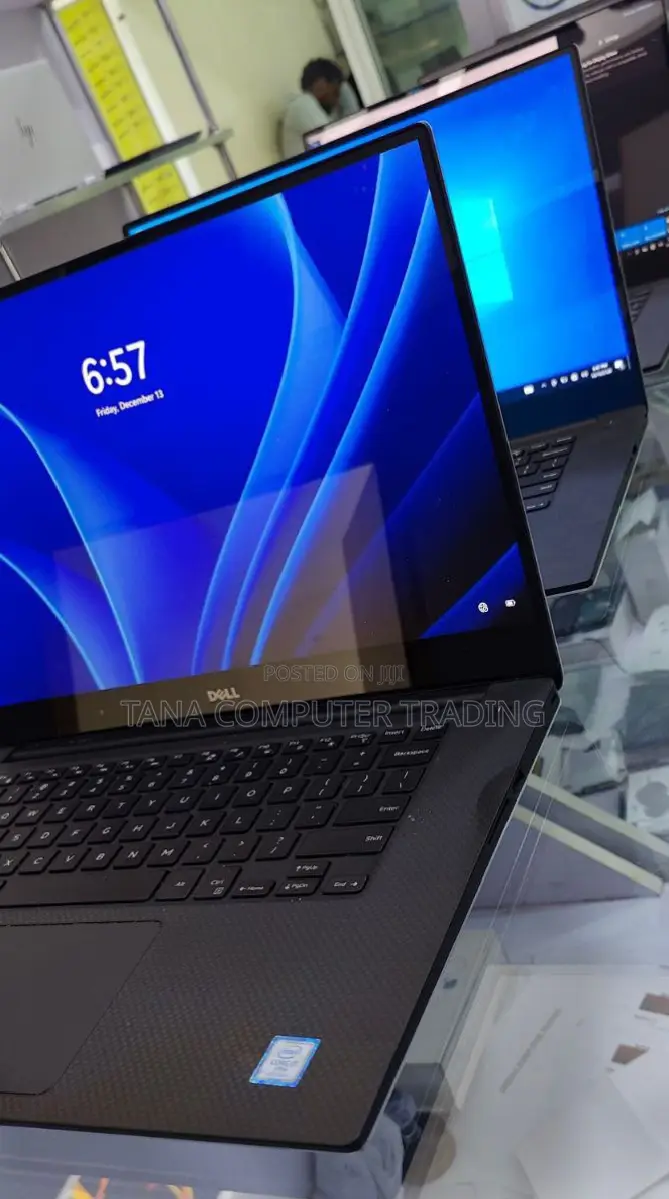New Laptop Dell Precision 5530 16GB Intel Core I7 SSD 512GB