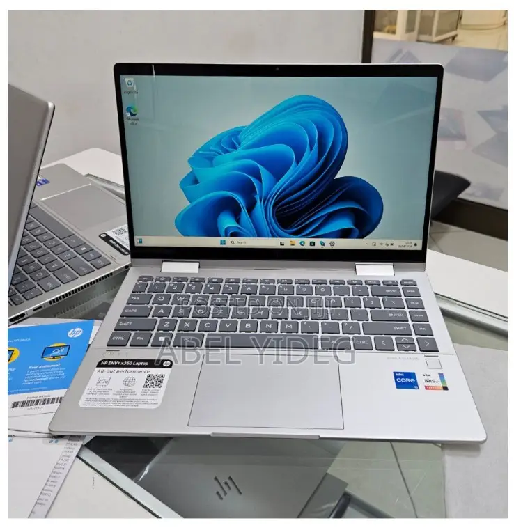 New Laptop HP Envy X360 8GB Intel Core I5 SSD 512GB