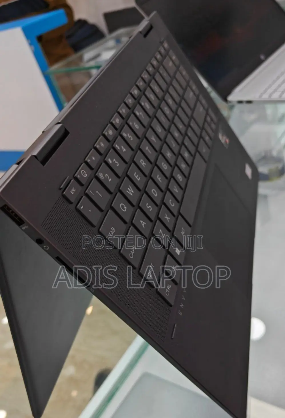 New Laptop HP Envy X360 8GB AMD Ryzen 5 SSD 512GB