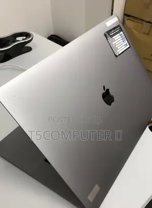 New Laptop Apple MacBook 2015 16GB Intel Core I7 SSD 512GB