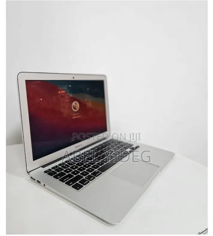New Laptop Apple MacBook Air 2015 4GB Intel Core I5 SSD 128GB