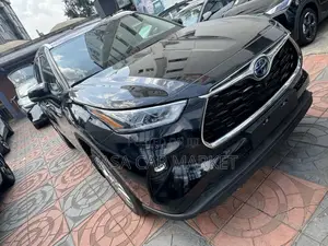 New Toyota Highlander Limited FWD 2024 Black