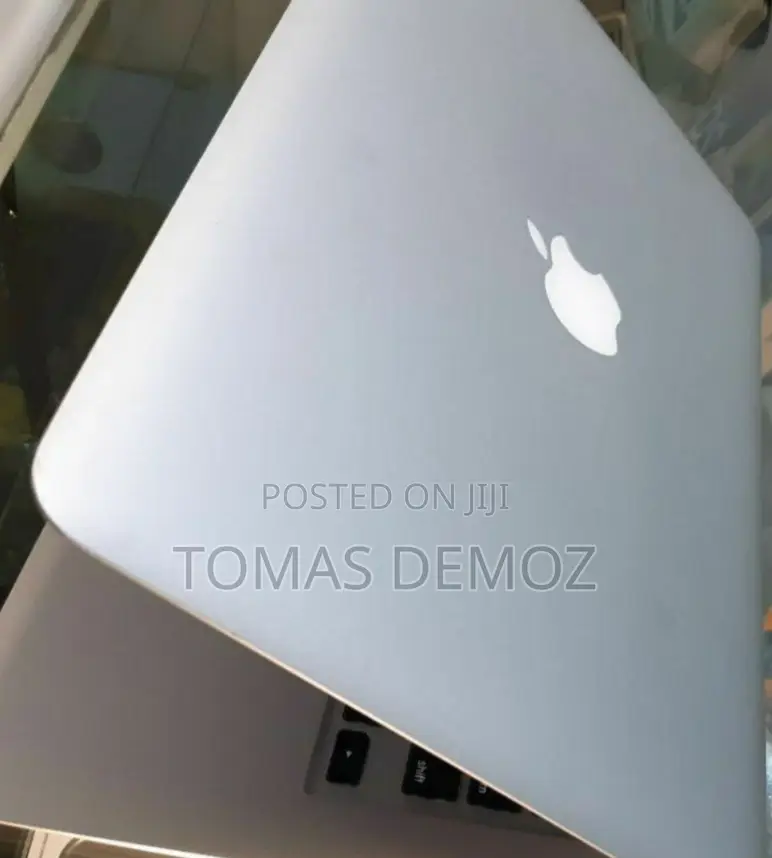 New Laptop Apple MacBook Air 2013 4GB Intel Core I5 SSD 128GB