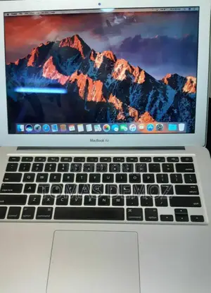 New Laptop Apple MacBook Air 2013 4GB Intel Core I5 SSD 128GB