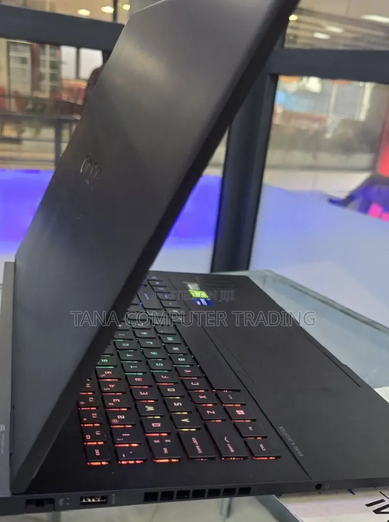 New Laptop HP Omen 17 16GB Intel Core I7 SSD 512GB