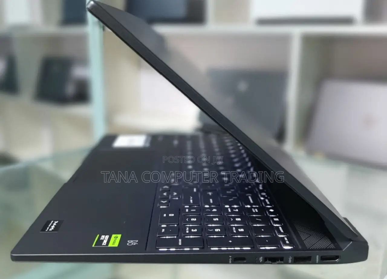 New Laptop HP Omen 17 16GB Intel Core I7 SSD 512GB