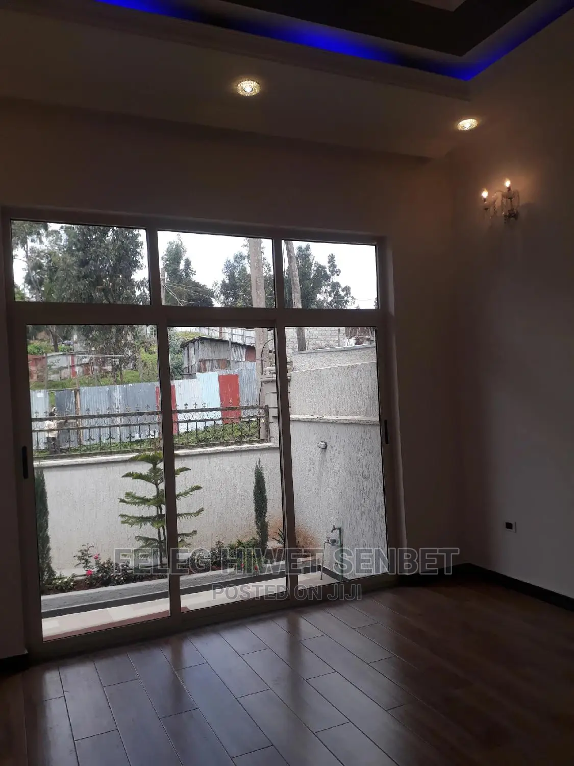 Furnished 4bdrm Villa in Aa, Bole for Sale