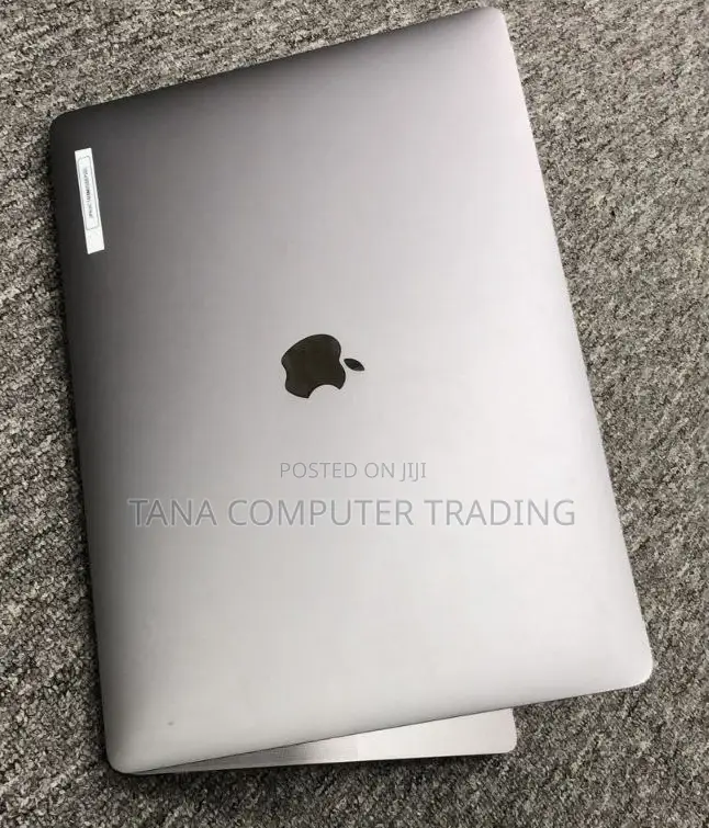 New Laptop Apple MacBook Pro 2019 16GB Intel Core I9 SSD 512GB