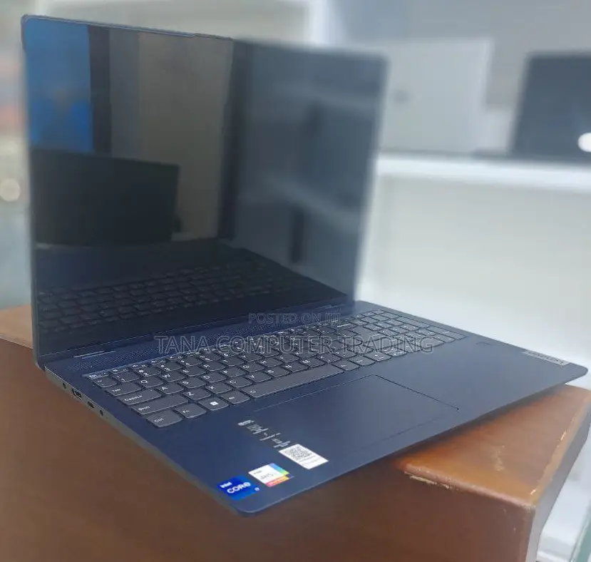 New Laptop Lenovo IdeaPad Flex 15 16GB Intel Core I7 SSD 512GB