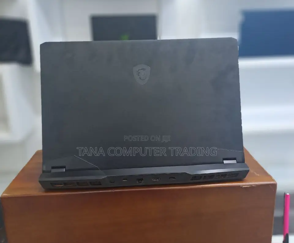 New Laptop MSI GP75 Leopard 16GB Intel Core I7 SSD 1T