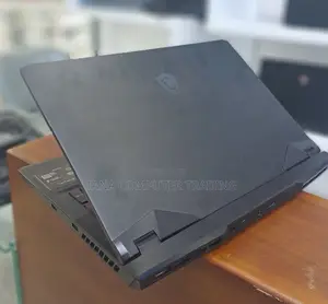 New Laptop MSI GP75 Leopard 16GB Intel Core I7 SSD 1T