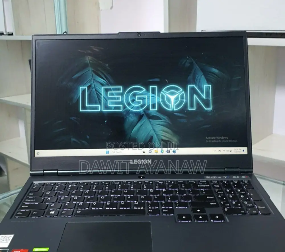 New Laptop Lenovo 16GB AMD Ryzen 5 SSD 512GB