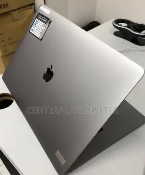 New Laptop Apple MacBook 16GB Intel Core I7 SSD 512GB