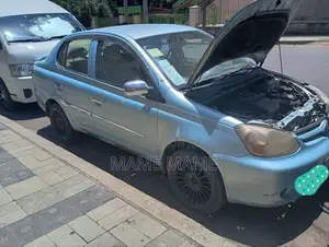 Toyota Platz 2005 Silver
