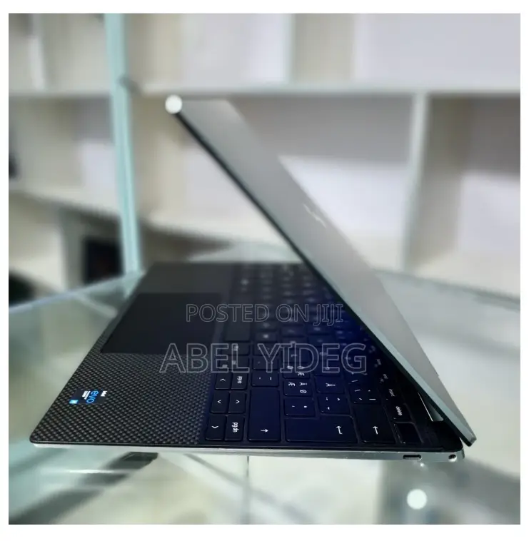New Laptop Dell XPS 13 16GB Intel Core I7 SSD 512GB