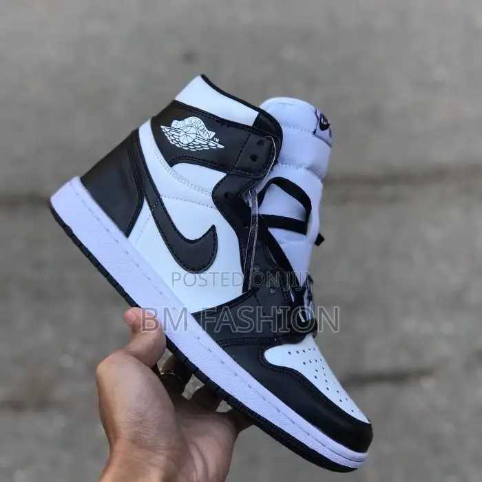 Air Jordan 1 Panda Black White
