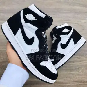 Air Jordan 1 Panda Black White