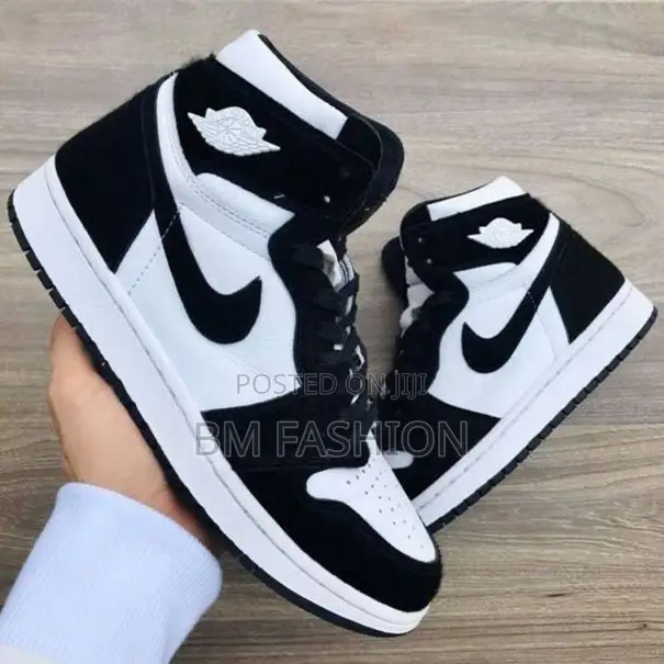 Air Jordan 1 Panda Black White