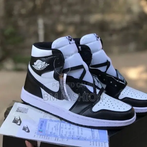 Air Jordan 1 Panda Black White