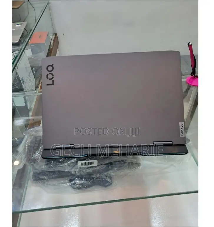 New Laptop Lenovo LOQ 15IRH8 16GB Intel Core I5 SSD 512GB