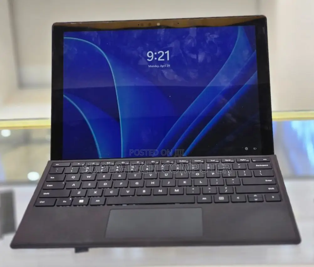 New Laptop Microsoft Surface Pro 7 16GB Intel Core I7 SSD 256GB