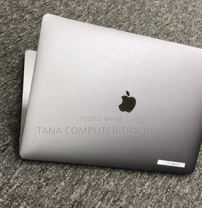 New Laptop Apple MacBook Pro 2019 16GB Intel Core I9 SSD 512GB