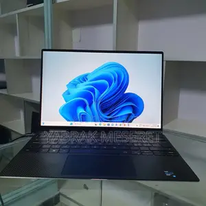 Photo - New Laptop Dell XPS 15 16GB Intel Core i7 SSD 512GB