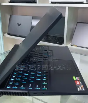 New Laptop Lenovo 16GB AMD Ryzen 7 SSD 1T