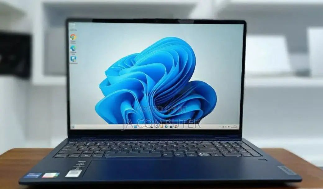 New Laptop Lenovo Flex 5 16GB Intel Core I7 SSD 512GB