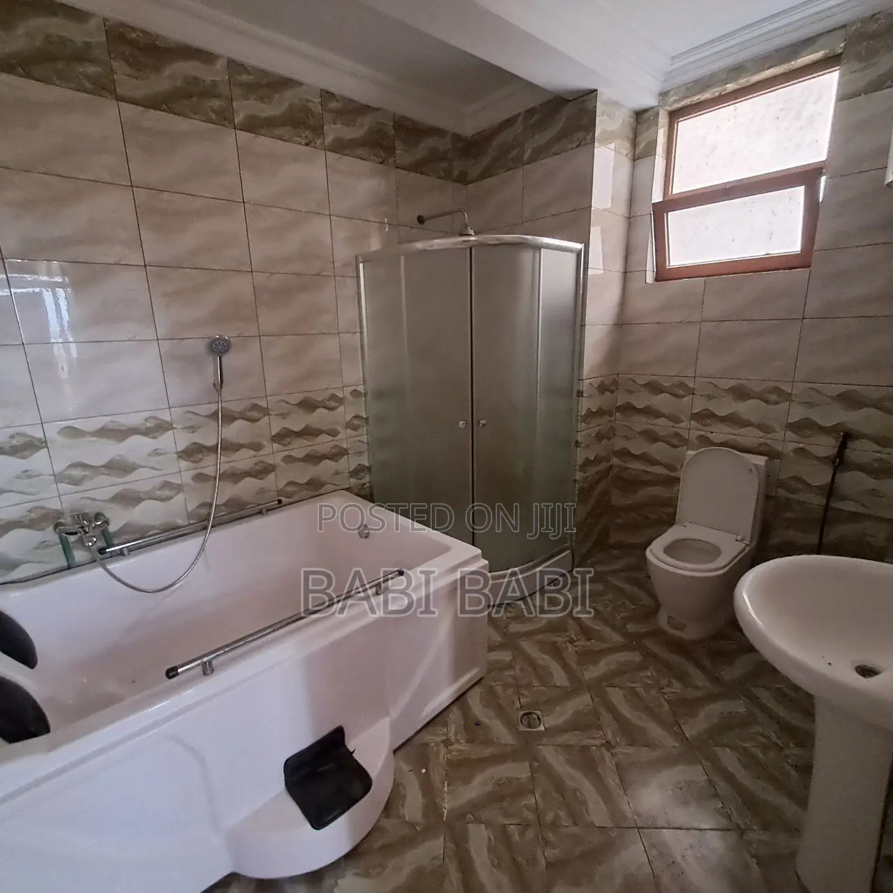 6bdrm House in Ayat, Yeka for sale