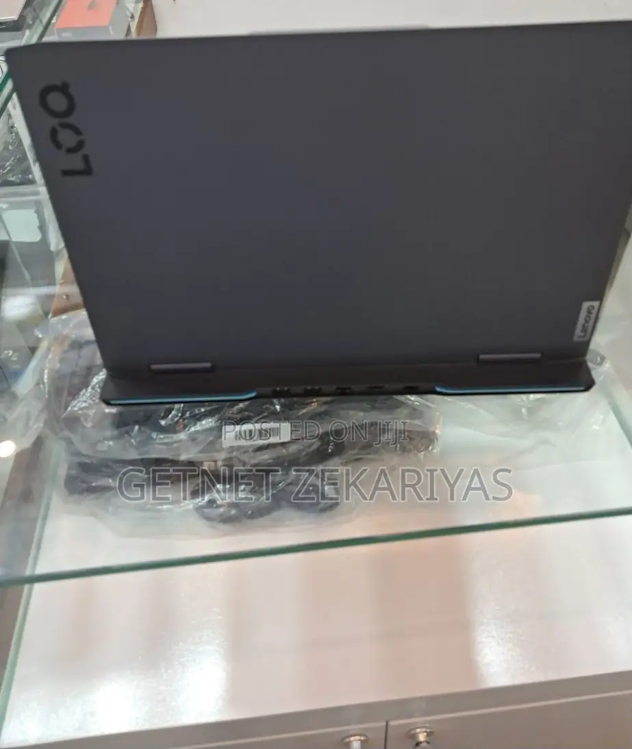 New Laptop Lenovo LOQ 15IRH8 8GB Intel Core I5 SSD 512GB