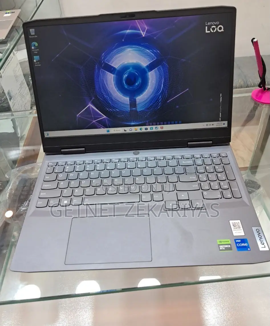 New Laptop Lenovo LOQ 15IRH8 8GB Intel Core I5 SSD 512GB