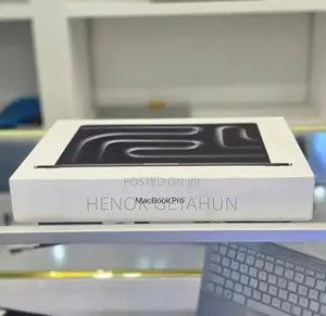 New Laptop Apple MacBook Pro 32GB Apple M3 SSD 512GB