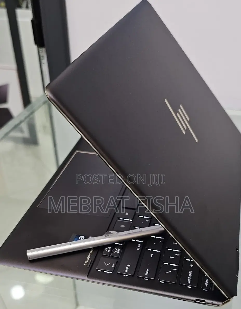 New Laptop HP Spectre 16GB Intel Core I7 SSD 1T