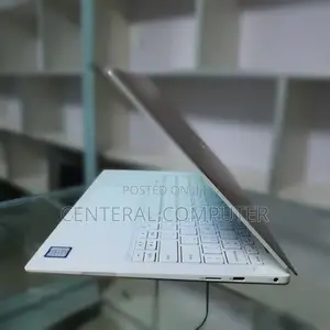 New Laptop Dell XPS 17 L701X 16GB Intel Core I7 SSD 512GB