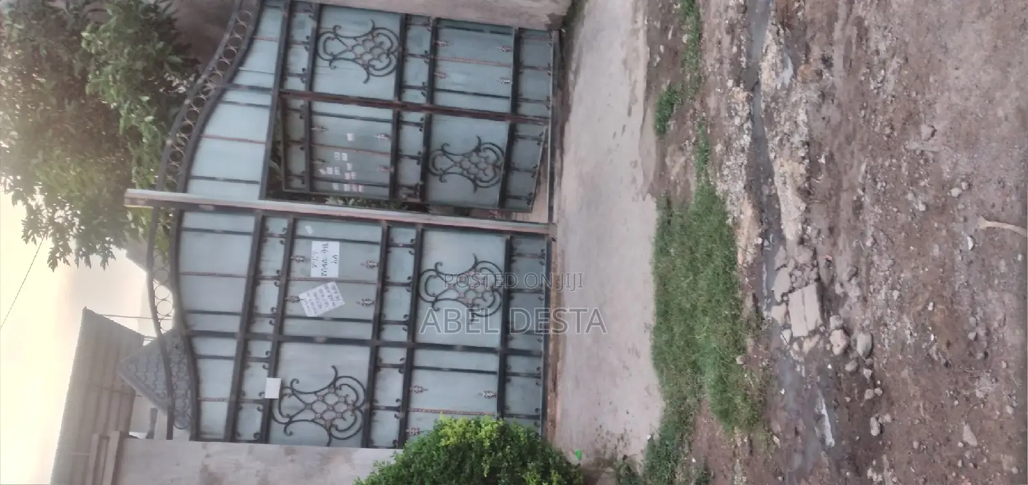 3bdrm House in Fkr Grocery Wered, Adama for sale