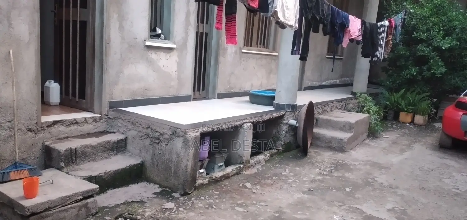 3bdrm House in Fkr Grocery Wered, Adama for sale