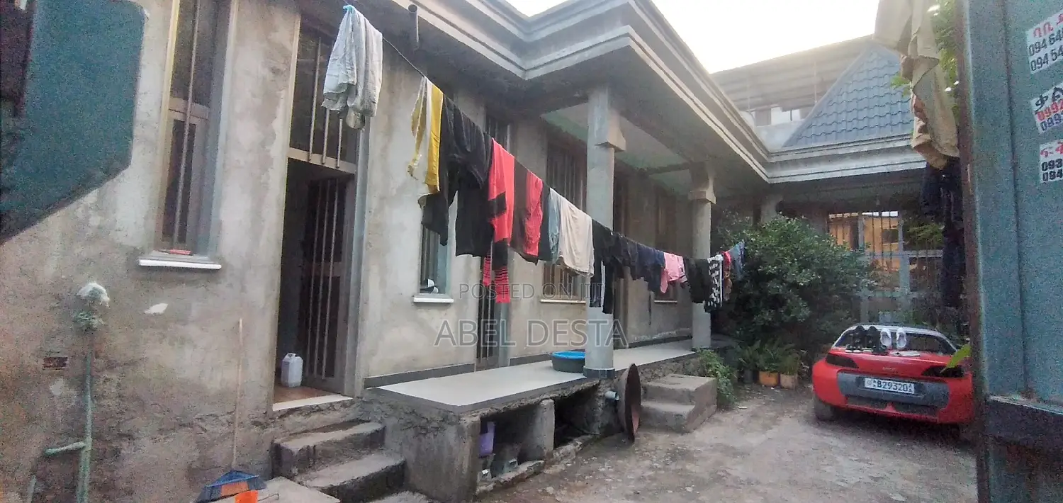 3bdrm House in Fkr Grocery Wered, Adama for sale