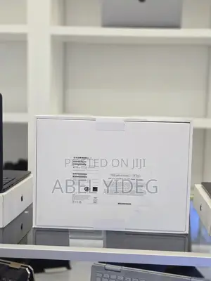 New Laptop Apple MacBook Air 2022 M2 16GB Apple M2 SSD 1T