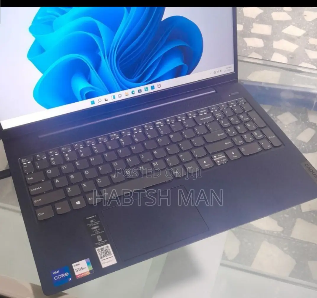 New Laptop Lenovo Ideapad 3 12GB Intel Core i7 SSD 512GB