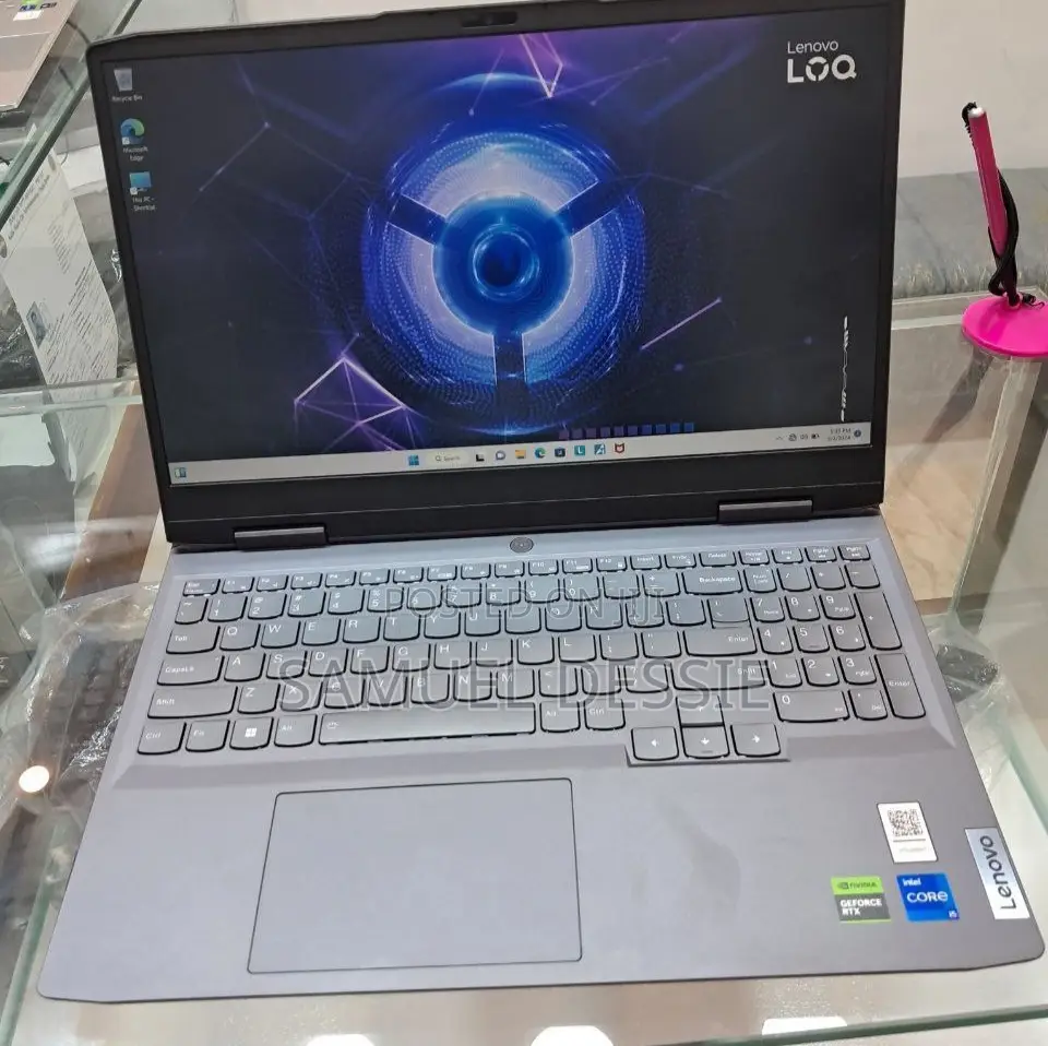 New Laptop Lenovo LOQ 15IRH8 8GB Intel Core I5 SSD 512GB