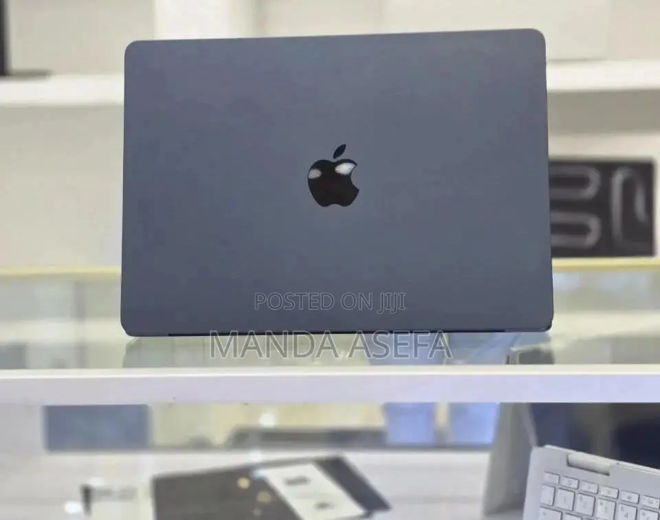 New Laptop Apple MacBook Air 16GB Apple M2 SSD 512GB