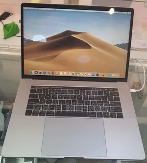 Photo - New Laptop Apple MacBook Pro 2017 16GB Intel Core i7 SSD 1T
