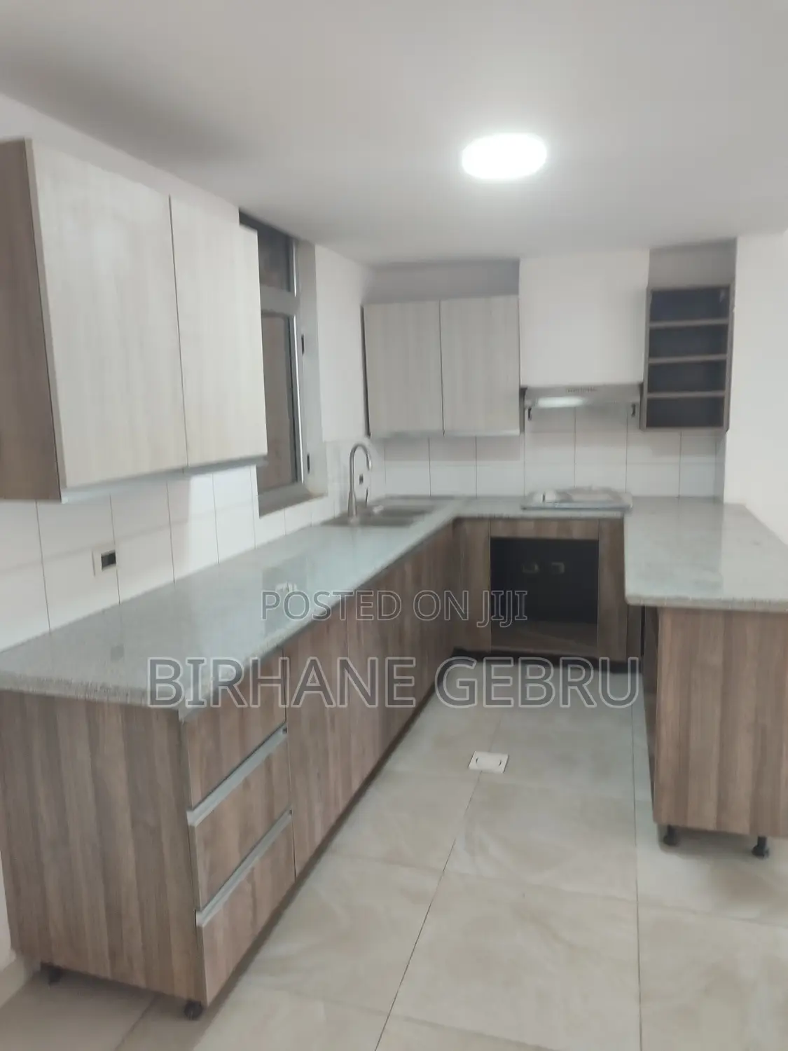 3bed Room Luxure Apartiment Rent